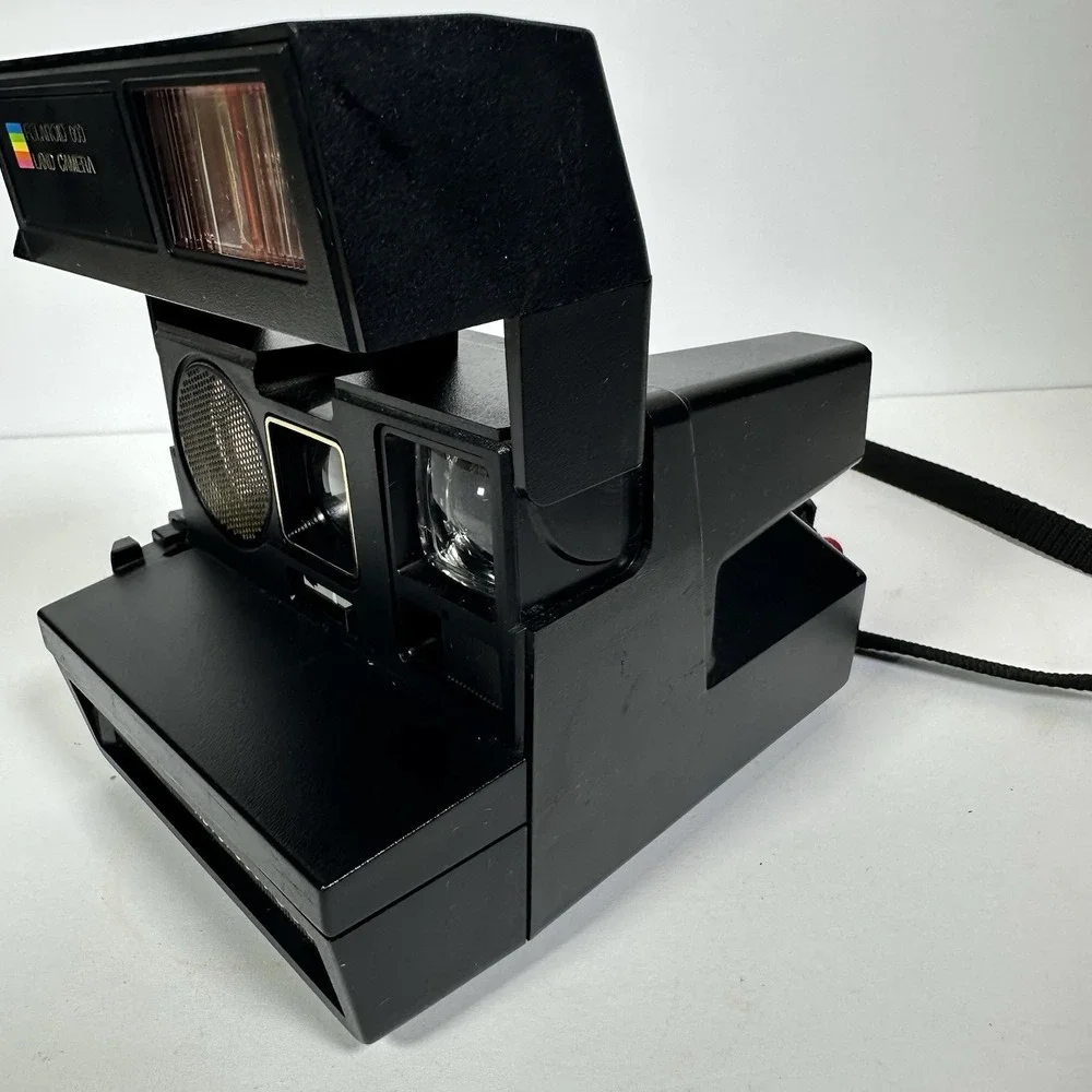 Vintage Polaroid 600 Land Camera Autofocus 660 Strap Untested Missing Eye Piece